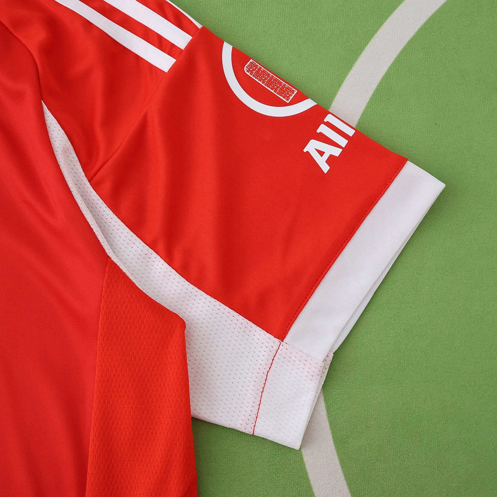 Camiseta vermelha do Bayern de Munique 2025/26 - Imagem 4