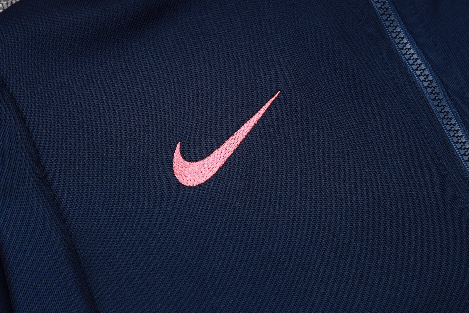 Kit agasalho azul total 90 do Barcelona 2025 - Imagem 6